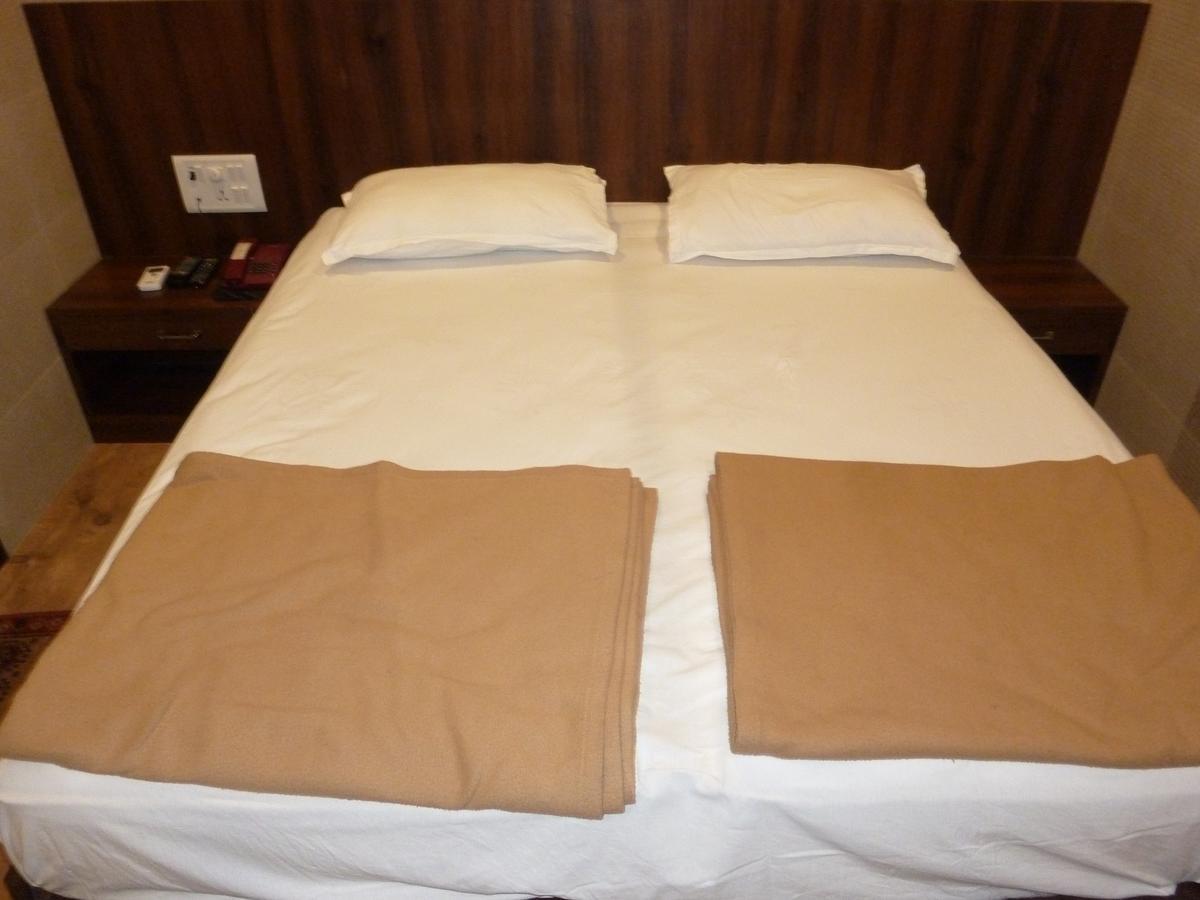 Hotel Regal Palace Bombay Eksteriør billede
