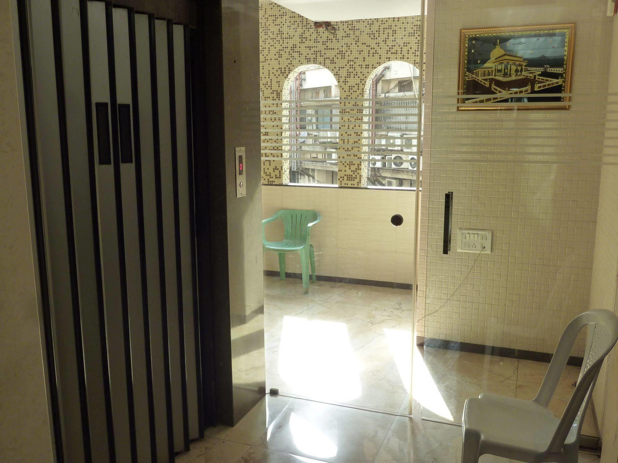 Hotel Regal Palace Bombay Eksteriør billede