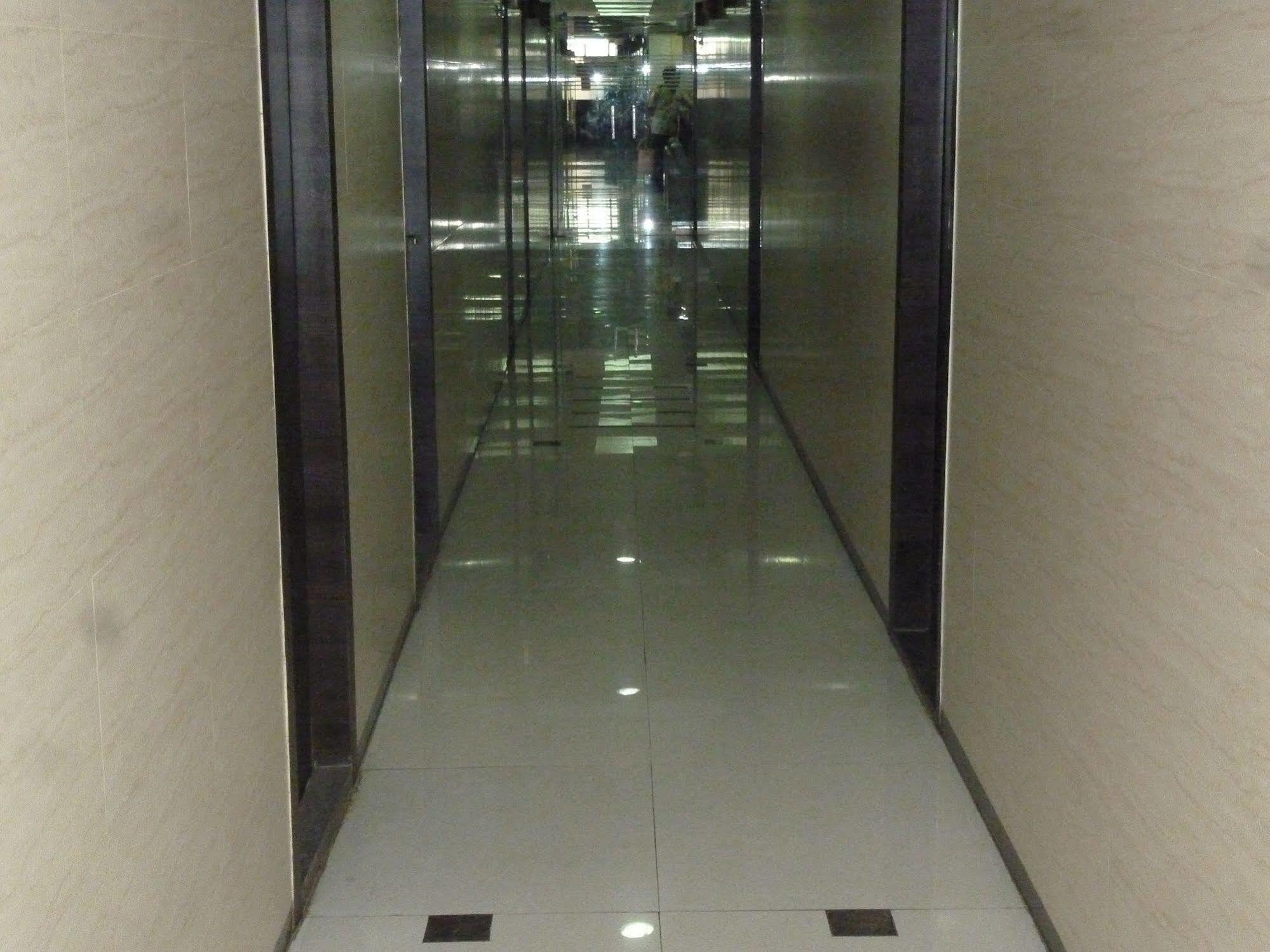 Hotel Regal Palace Bombay Eksteriør billede